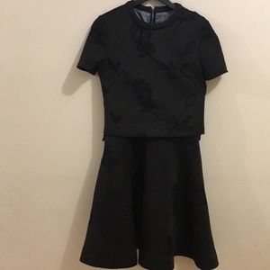 Magnificent black scuba women’s 2 piece set!